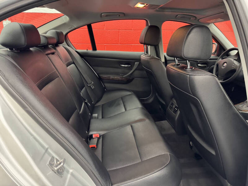 2011 BMW 3 Series 328i