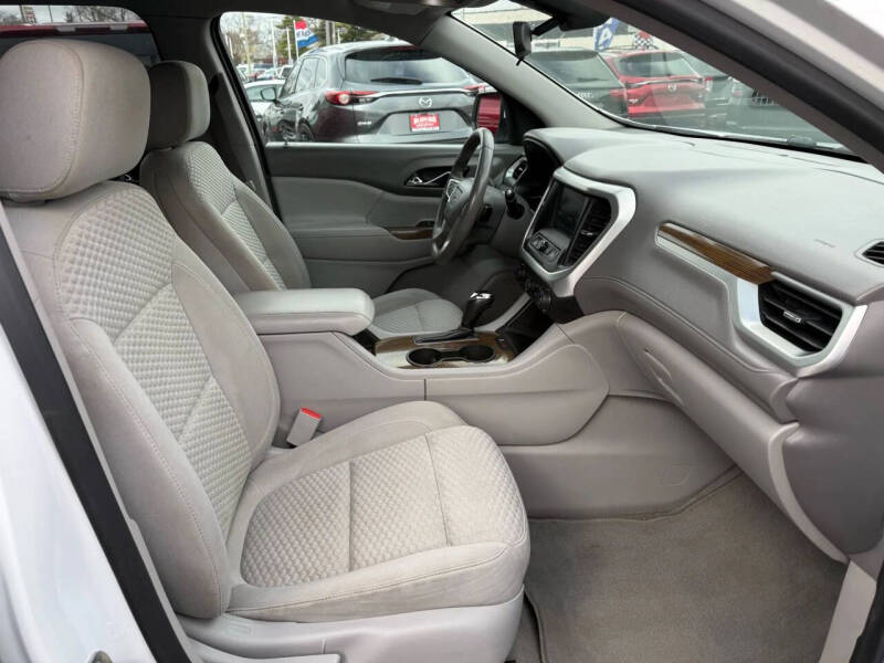 2017 GMC Acadia SLE-1