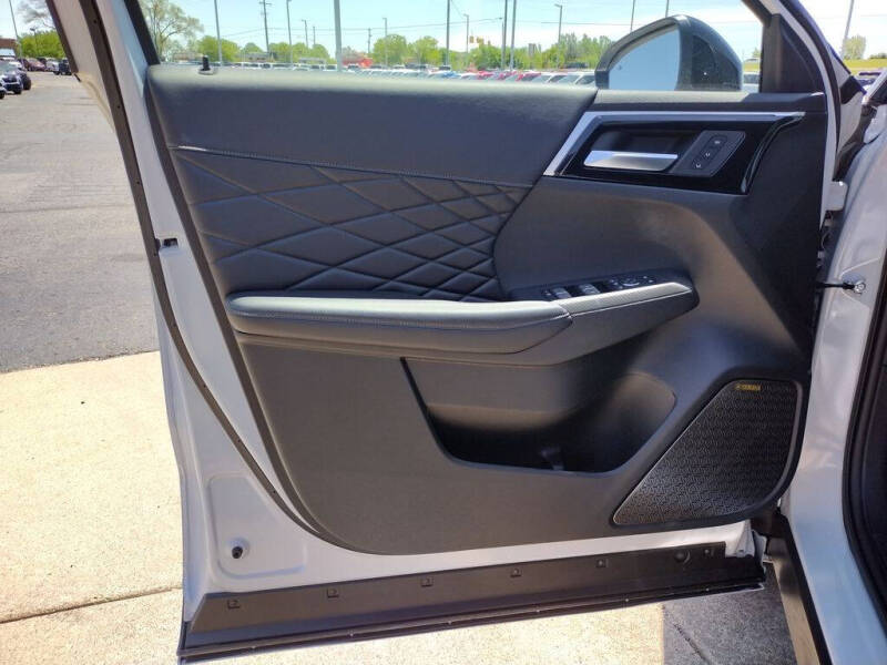 2026 Mitsubishi Outlander Black Edition