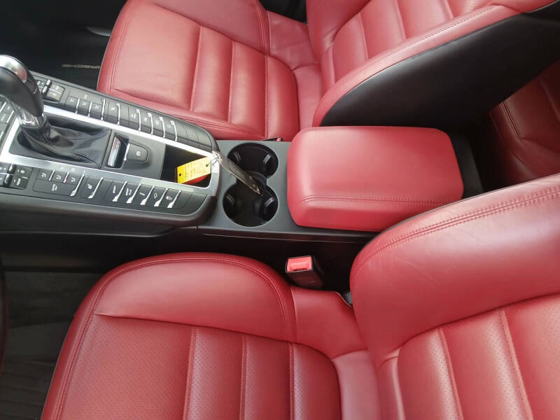 2018 Porsche Macan GTS