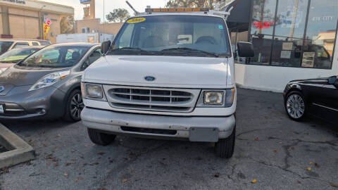 2000 Ford E-250