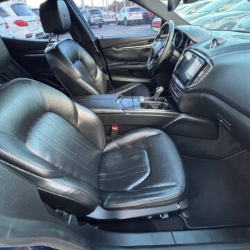 2017 Maserati Ghibli