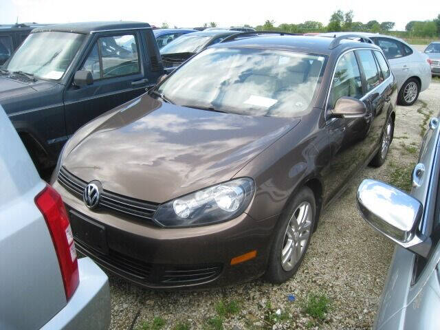 2011 Volkswagen Jetta for sale at BEST CAR MARKET INC in Mc Lean IL