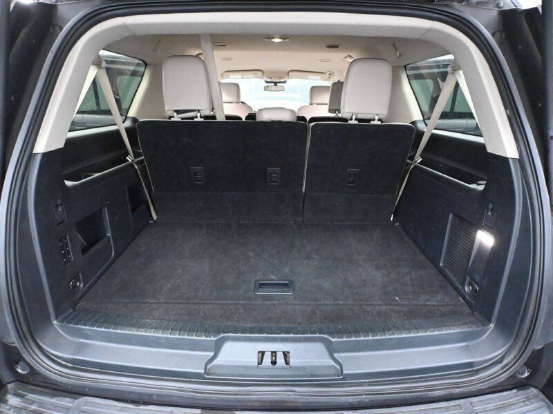 2023 Ford Expedition MAX XLT