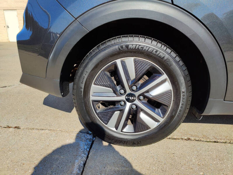 2022 Kia Niro Plug-In Hybrid LXS