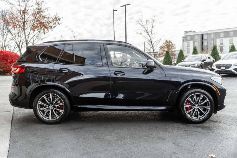 2022 BMW X5 M50i