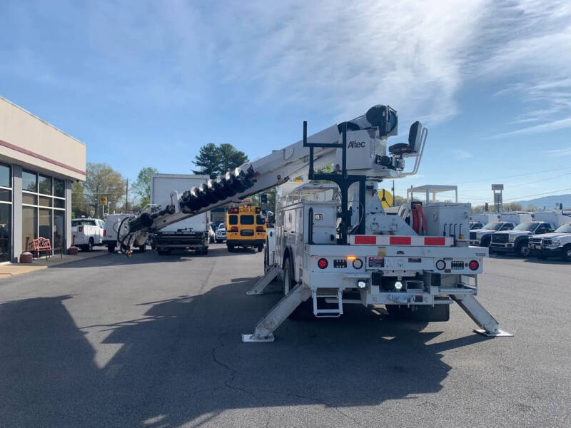 2016 Freightliner M2 106