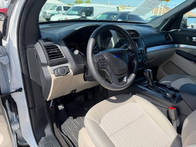2018 Ford Explorer