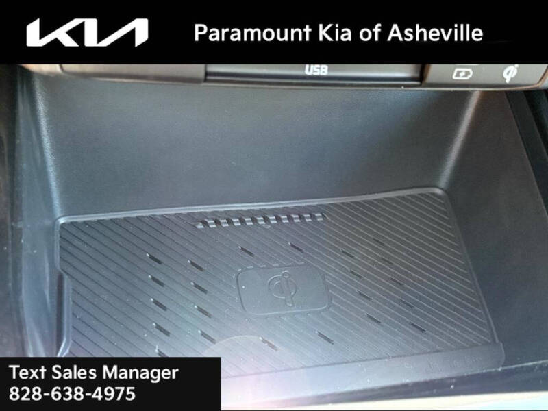 2025 Kia Niro EX Touring