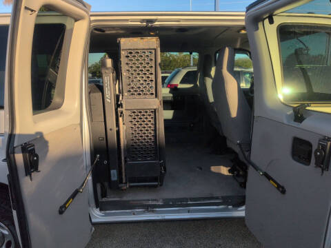 2014 Ford E-Series E-150 XLT