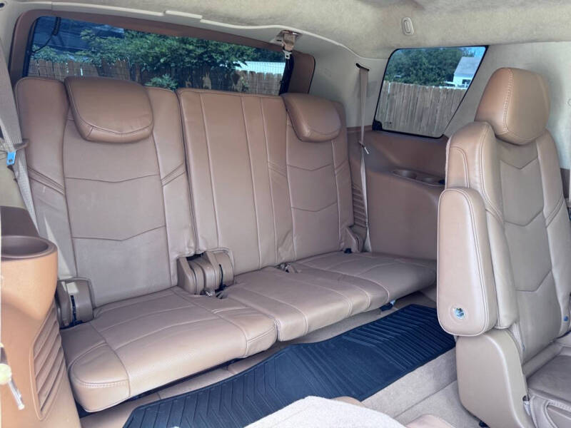 2016 Cadillac Escalade Platinum