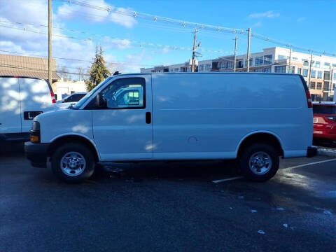 2020 Chevrolet Express 2500