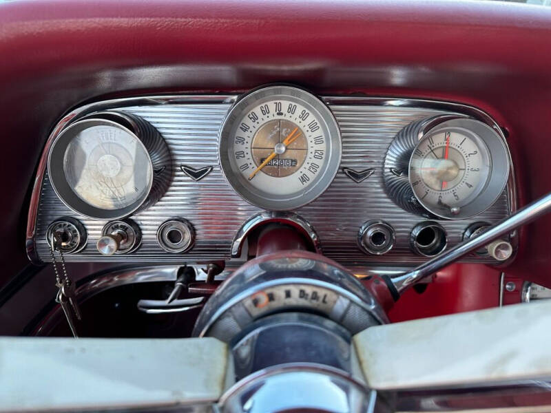 1960 Ford Thunderbird