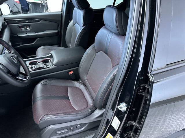 2025 Honda Pilot Black Edition