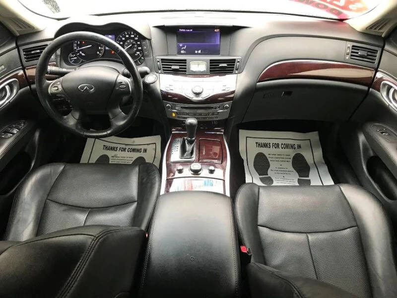 2012 Infiniti M37
