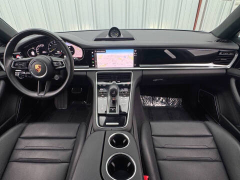 2022 Porsche Panamera