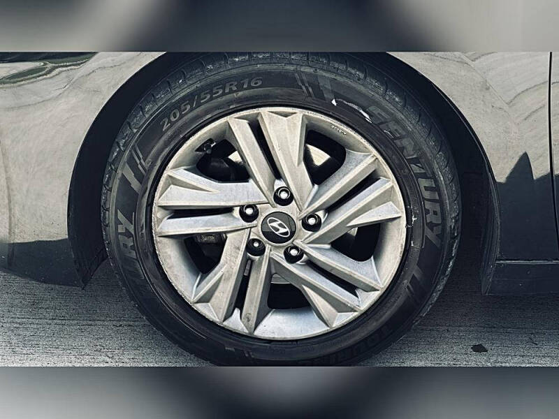 2020 Hyundai Elantra