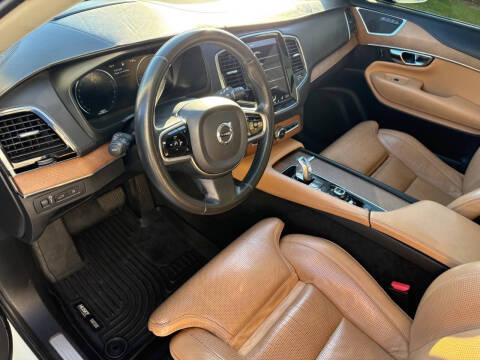 2016 Volvo XC90 T8 eAWD Inscription