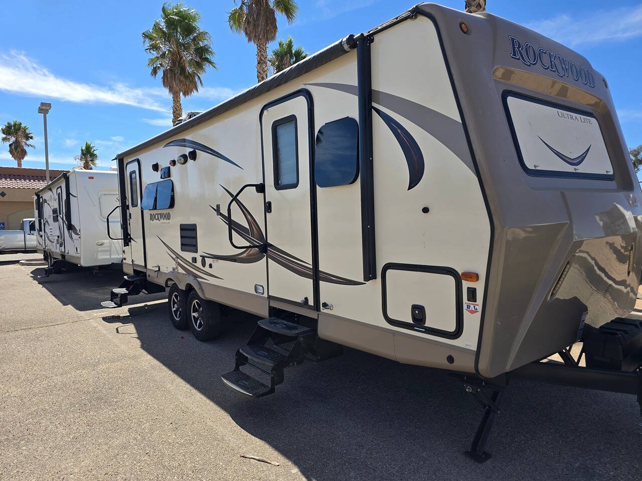 2016 Forest River Rockwood Ultra Lite for sale at DOUBLE DEUCE AUTO in Hesperia, CA