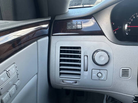 2010 Cadillac DTS Luxury Collection