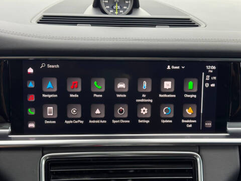 2022 Porsche Panamera 4S E-Hybrid