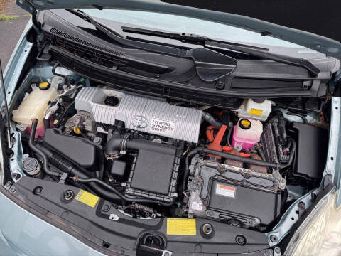 2013 Toyota Prius Three