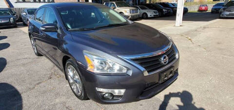 2013 Nissan Altima for sale at Divine Auto Sales LLC in Omaha NE
