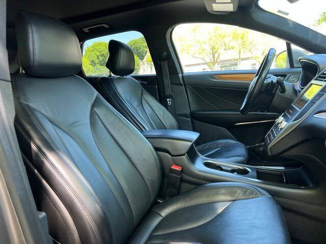LincolnMKC23