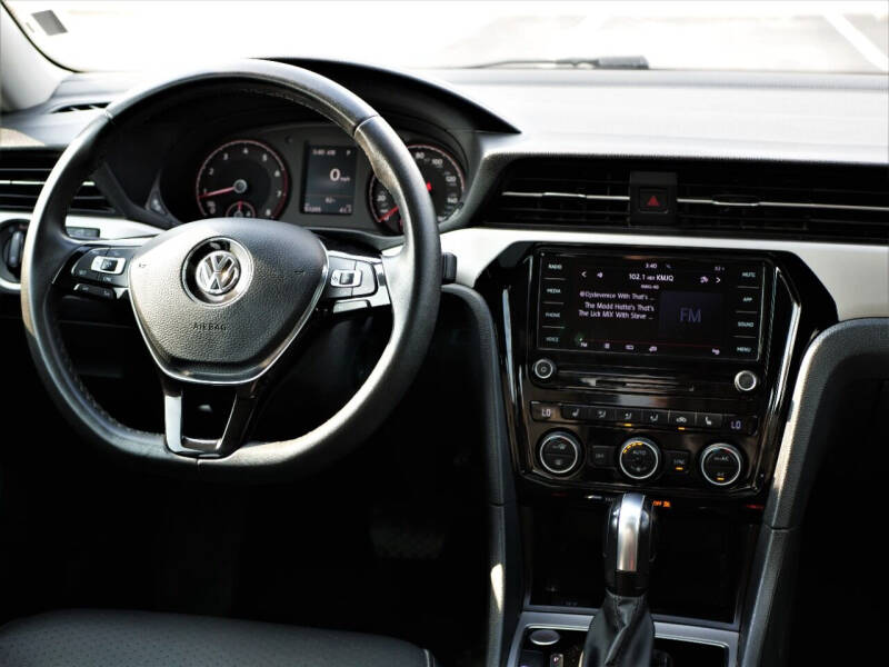 2021 Volkswagen Passat SE