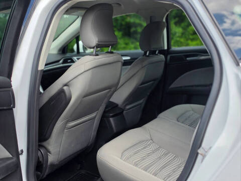 2016 Ford Fusion S