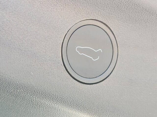 2024 Tesla Model Y 17