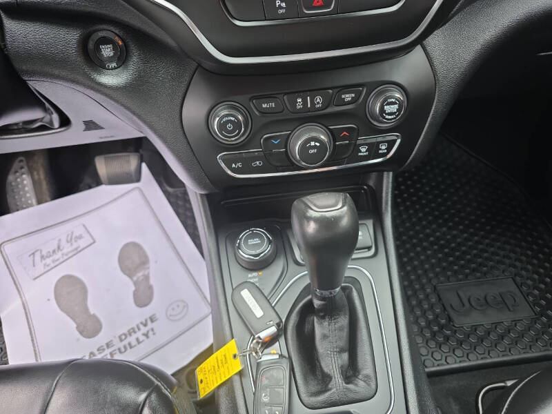 2019 Jeep Cherokee Latitude Plus