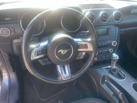 2016 Ford Mustang V6