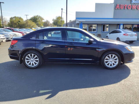 2012 Chrysler 200 Touring