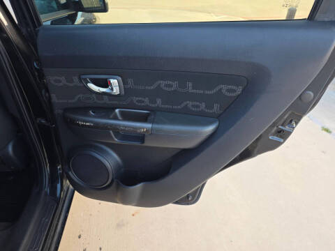 2013 Kia Soul +