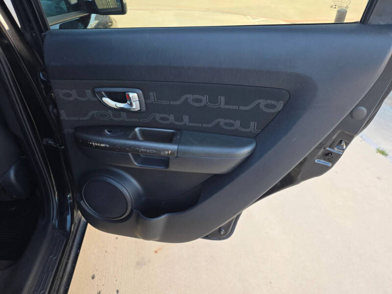 2013 Kia Soul +