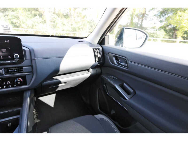 2025 Nissan Pathfinder S