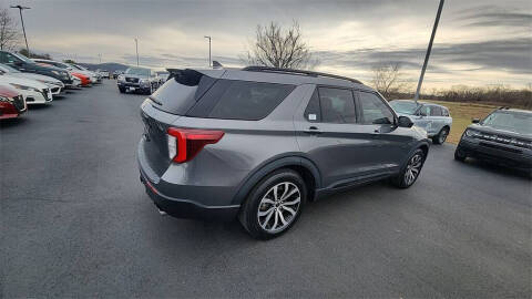 2022 Ford Explorer ST-Line