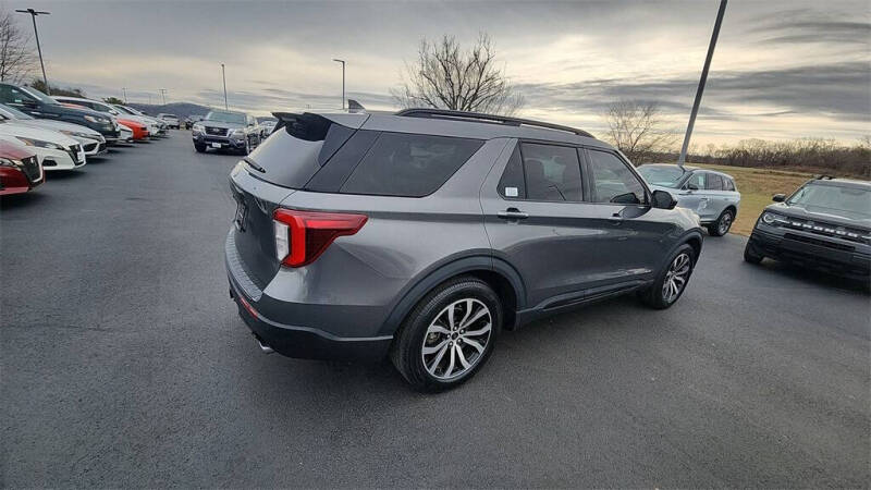 2022 Ford Explorer ST-Line