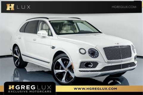 2019 Bentley Bentayga for sale at HGREG LUX EXCLUSIVE MOTORCARS in Pompano Beach FL