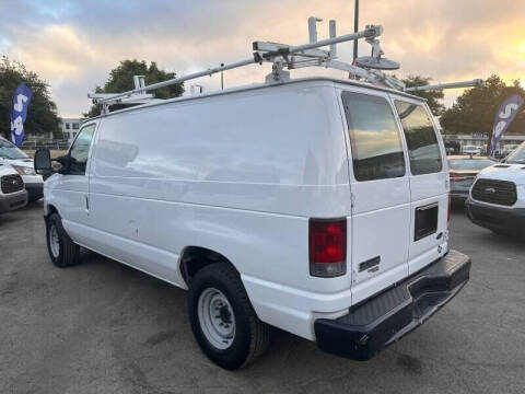 2013 Ford E-Series E-250