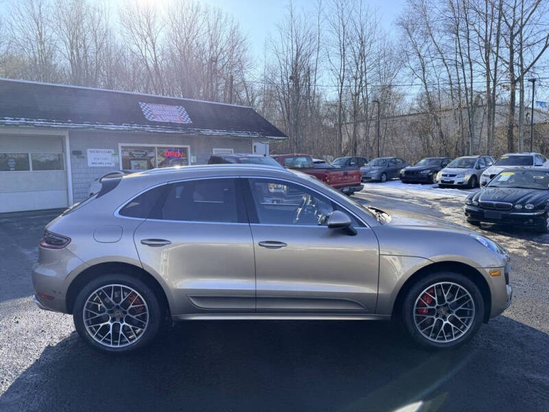 2015 Porsche Macan Turbo