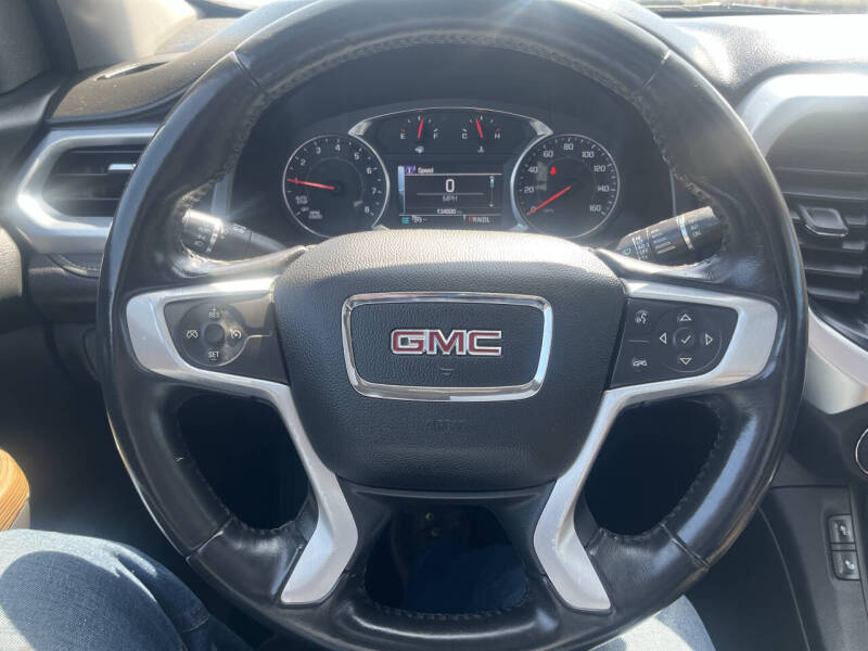 2018 GMC Acadia SLE-2