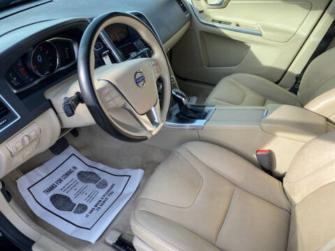 2016 Volvo XC60 T5 Premier