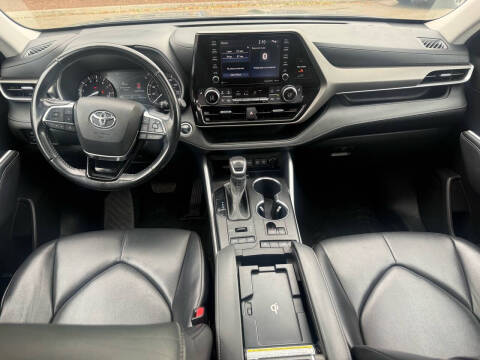 2021 Toyota Highlander XLE
