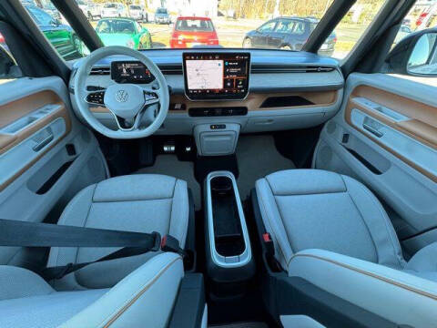 2025 Volkswagen ID. Buzz Pro S Plus 4Motion