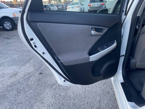 2013 Toyota Prius Two