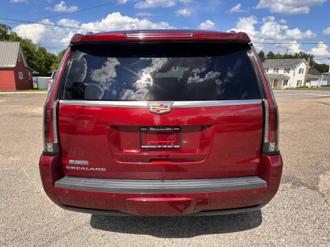 2017 Cadillac Escalade Luxury