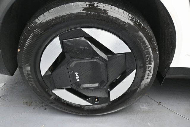 2024 Kia EV9 Light Long Range