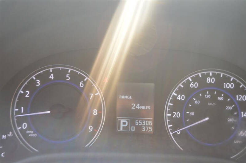 2011 Infiniti G37 Coupe x